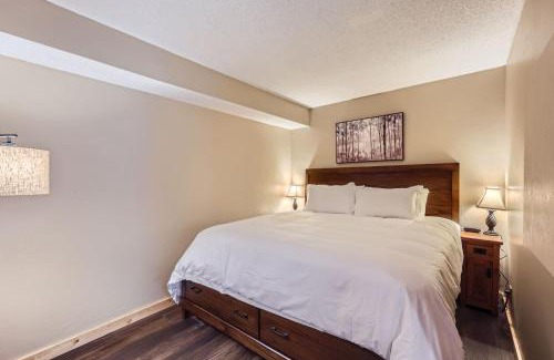 Peak 9 Hotel | Beaver Run, King Studio, Ground Floor, Dog Friendly