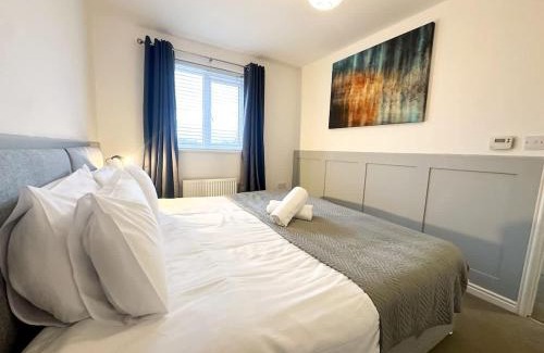 Middlesbrough House | Beck House by Blue Skies Stays