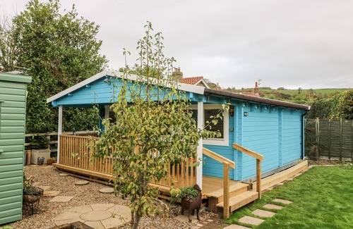 Leavening Cottage | BECKSIDE LODGE, romantic, character holiday cottage in Malton