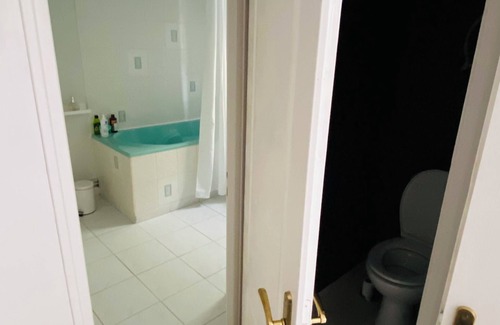 Bretigny-sur-Orge Bed & Breakfast | Bed and breakfast, 7 minutes walk RER C, 25 minutes from the center of Paris