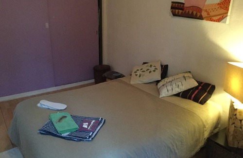 Perrache Apartment | Bed and breakfast, 2 steps from Perrache train station! (From 1 to 5 people)