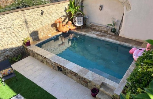 Vauvert Bed & Breakfast | Bed and breakfast in Petite Camargue with swimming pool
