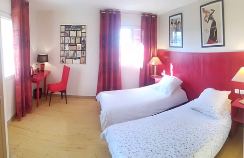 Le Fraysse Bed & Breakfast | Bed and Breakfast 'Toulouse Lautrec' with Shared Pool, Shared Garden and Wi-Fi