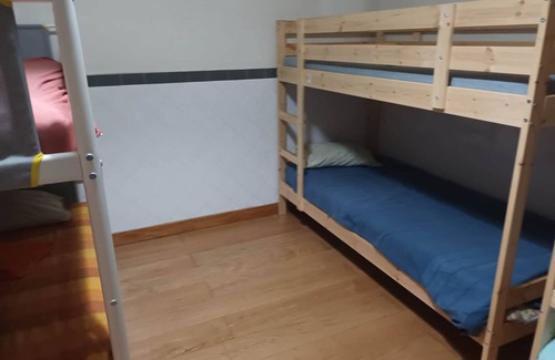 Albarraque Apartment | Bed In A 6-bed Dormitory Room 2 male And Female Mix Use