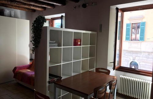 Como Apartment | Bed on the Lake Como monolocale vista lago
