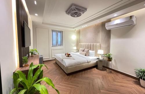 Saket Hotel | Bedchambers, Saket