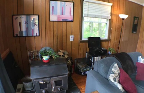 Front Royal Cabin | Bedrooms 3, Bathrooms 1, Sleeps 6