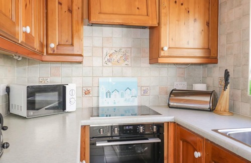 Scales Cottage | BEECH COTTAGE, pet friendly, with open fire in Scales