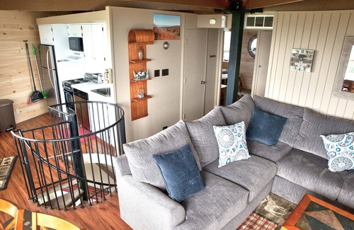 Banner Elk Ski Chalet | Beech Mountain Snow Skiing and Mountain Biking Chalet