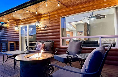 Parowan Cabin | Beehive Basecamp: Explore | Ski | Play | Memories
