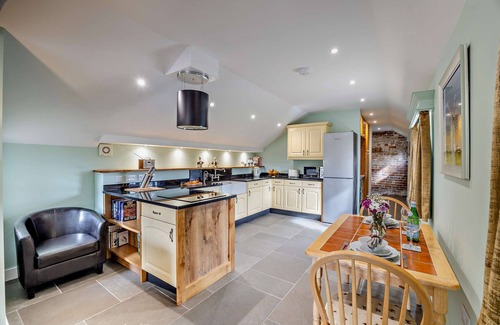 Louth House | Beggars Retreat - One Bedroom House, Sleeps 2