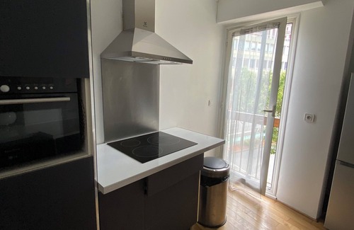 Vanves Apartment | Bel Appartement 51 m2 Climatisé Vanves à 1 Station de Métro de Paris 14 et 15eme