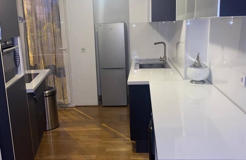 Vanves Apartment | Bel Appartement 51 m2 Climatisé Vanves à 1 Station de Métro de Paris 14 et 15eme