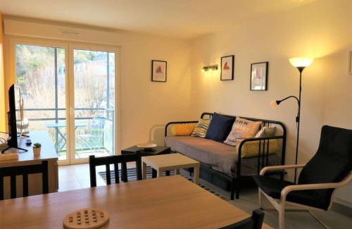 Perros-Guirec Apartment | Bel Appartement neuf 2 à 4 pers à 100m de la plage à PERROS-GUIREC - Réf 856