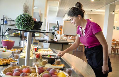 Tregastel Hotel | Belambra Clubs Trégastel - Le Castel Sainte Anne