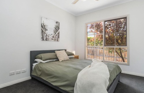 Mornington House | Beleura Beach Baby