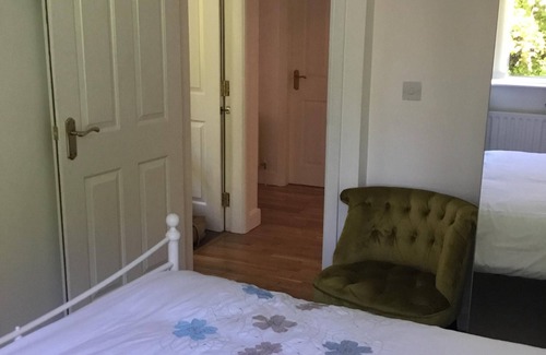 Belfast Apartment | Belfast base for adventures in the North of Ireland (secure car parking).