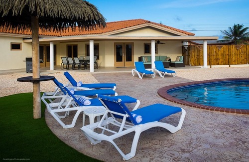 Opal House | Bella Ruby: Palm Beach-POOL BAR- 2Car Garage. The Most Beautiful Gem In Aruba!