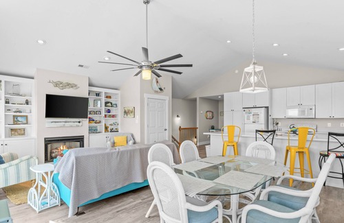 Emerald Isle House | Bella Vista East with Oceanview