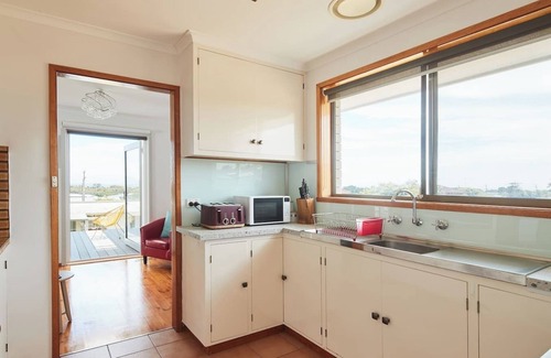 Portarlington House | Bellarine Bungalow Bay Breezes and Wineries Galore