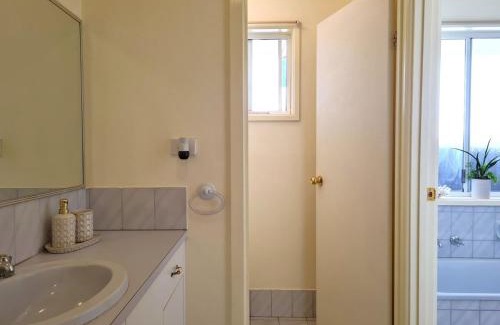 Tiddy Widdy Beach House | Bellavista