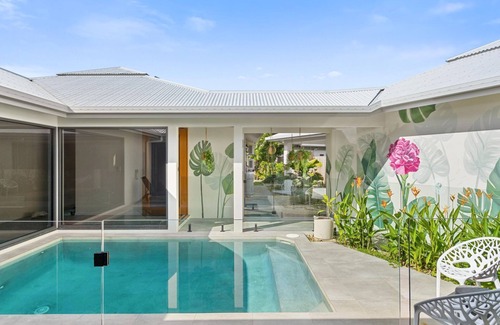 Palm Cove House | Belle Escapes Villabliss Palm Cove