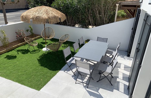 Saint-Pierre-la-Mer House | Belle Maison Rénovée à 150 m de la Plage