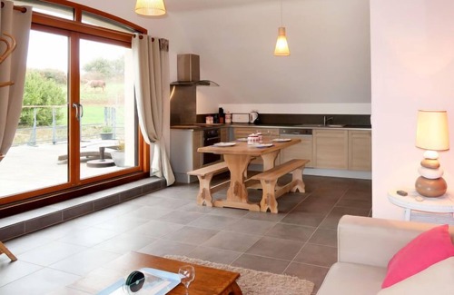 Saint-Michel-en-Greve Apartment | Belle vue sur mer by Interhome