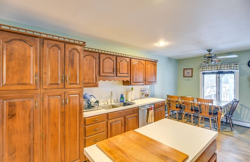 Bellingham Apartment | Bellingham Retreat w/Fire Pit + Lake Access!