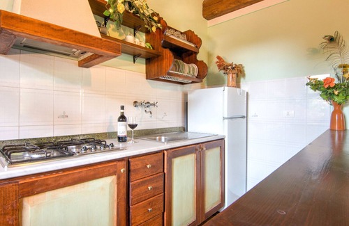 Castiglione del Lago Other | Belvilla by OYO Large Farmhouse with Pool