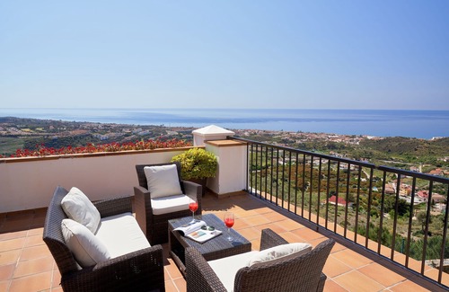 Rincon de la Victoria House | Belvilla by OYO La Zenaida II