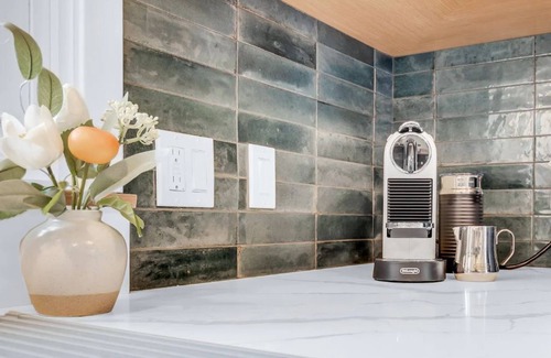Sioux Falls House | Benelo | Midcentury Modern Single-Level Home, 3 BR
