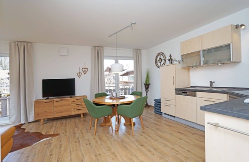Steinach Apartment | Bergwiesglück - with mountain view