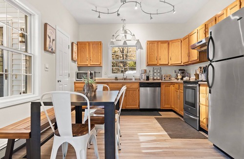 Sheffield House | Berkshires Getaway Close to Gt Barrington, Lakes, Hiking, Skiing