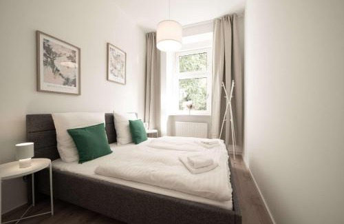 Schoeneberg Apartment | Berlin central I 3 bedroom I fast WiFi