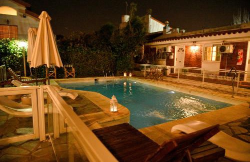 Ezeiza Bed & Breakfast | Bernie's Bed & Breakfast , A 3 KILOMETROS DEL AEROP EZEIZA, VAN ,IN-OUT, FREE EZEIZA AIRPORT
