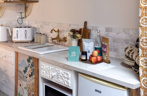 Taradale House | BERRY STABLE - CHINOISERIE CHIC IN TARADALE