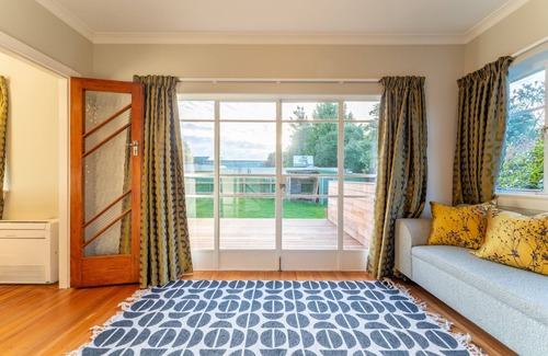 Waimate House | Best Accommodation in Town!