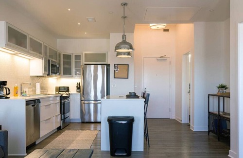 Financial District Apartment | ✪ Best Apartment in Downtown Kansas City ✪