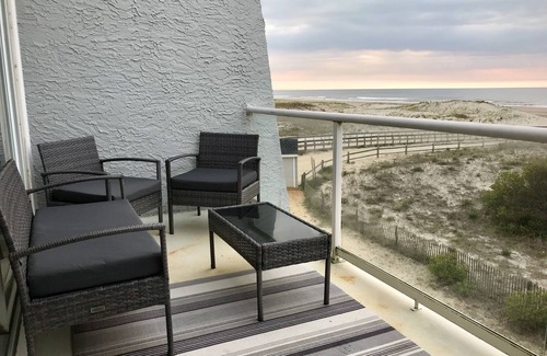Gold Coast House | Best Beachfront - Expansive OCEAN VIEWS Perfect location! 2 decks & large patio