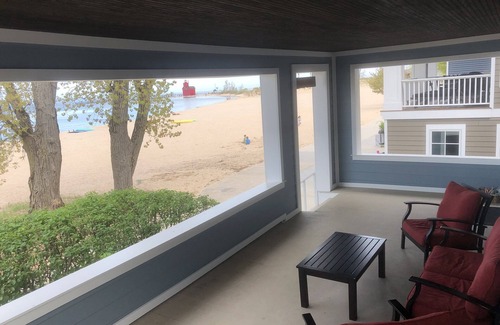 Macatawa Cottage | Best Front Porch In Macatawa - Private Lake Michigan Beach - 4 WEEK MINIMUM