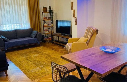 Eski Lara Apartment | Best Home in Lara Center