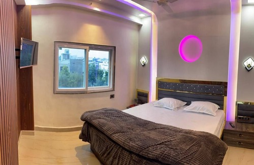 Vrindavan Apartment | BEST HOME STAY IN VRINDAVAN