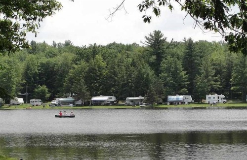 Endicott House | Best Place to Unwind! Free Parking, Water Sports Activities!