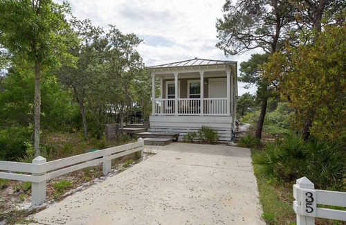 Santa Rosa Beach House | Best Prices on 30A-Cute Cottage-Blue Mtn Beach- 500 YDs to Beach-near Creamery!