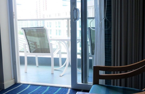 Ala Moana Condo | BEST RATE! ADA Studio Ala Moana Condominium (AH01)