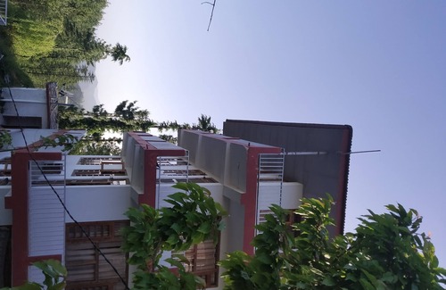 Theog Bed & Breakfast | Best suitable place for relaxing and rejuvenate.