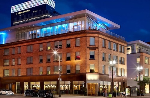 Downtown Minneapolis Hotel | Best Value, Quality Stay! Near Bakken Library and Museum! Pet-friendly Property