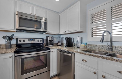 Miramar Beach Condo | BEST VIEW-DIRECTLY ON THE BEACH! BEACH SERVICE INCLUDED! END UNIT.
