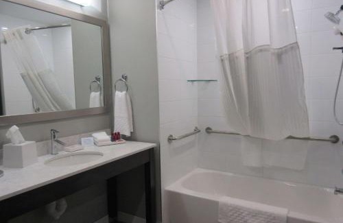 Timmins Hotel | Best Western Premier Northwood Hotel